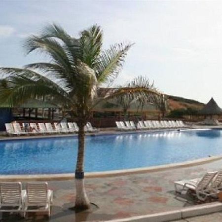Отель Portofino Complex Playa El Agua Экстерьер фото
