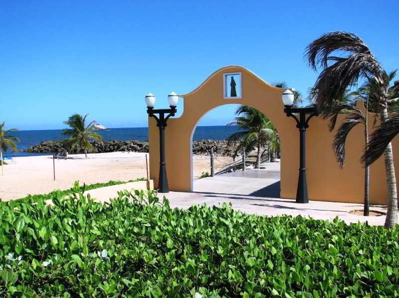 Отель Portofino Complex Playa El Agua Экстерьер фото
