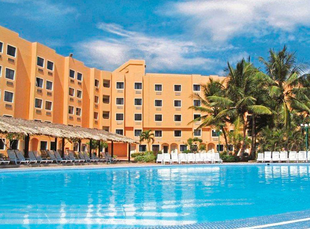 Отель Portofino Complex Playa El Agua Экстерьер фото